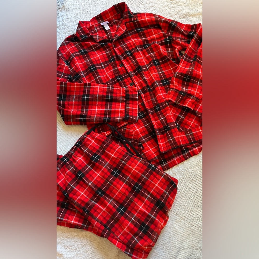 2/$20 Wondershop Christmas plaid pajamas set large red black cotton long sleeve
